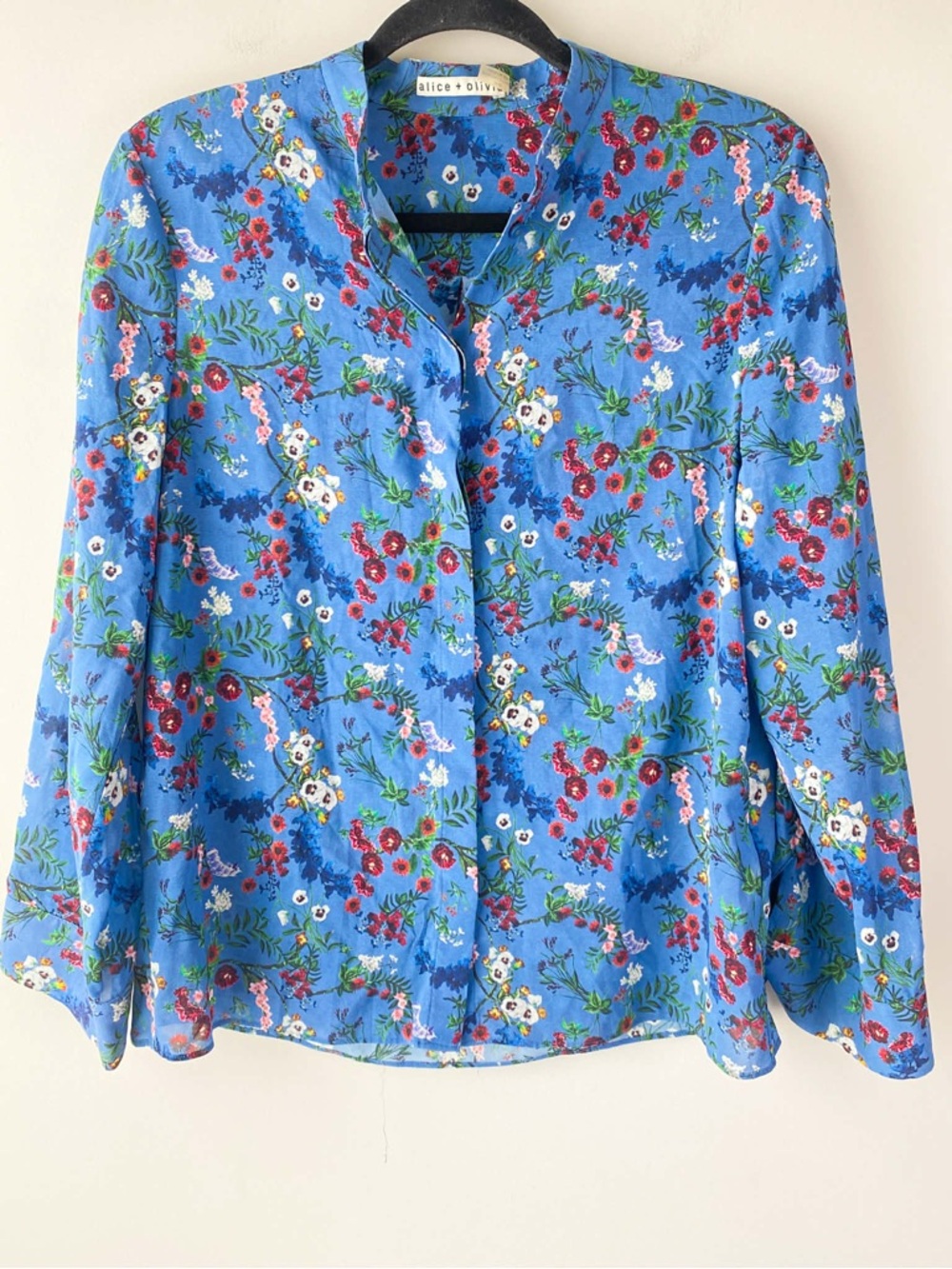 Alice + Olivia Womens Eloise Floral Stretch Silk Button Up Blouse M Blue Whimsy